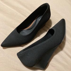 Like New Black Vivaia Wedge Heel
